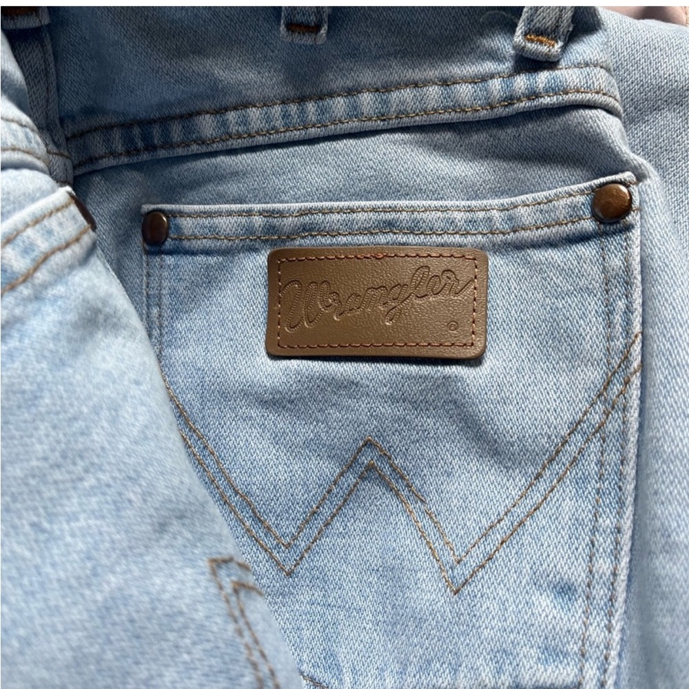Wrangler Women’s cowboy cut jeans